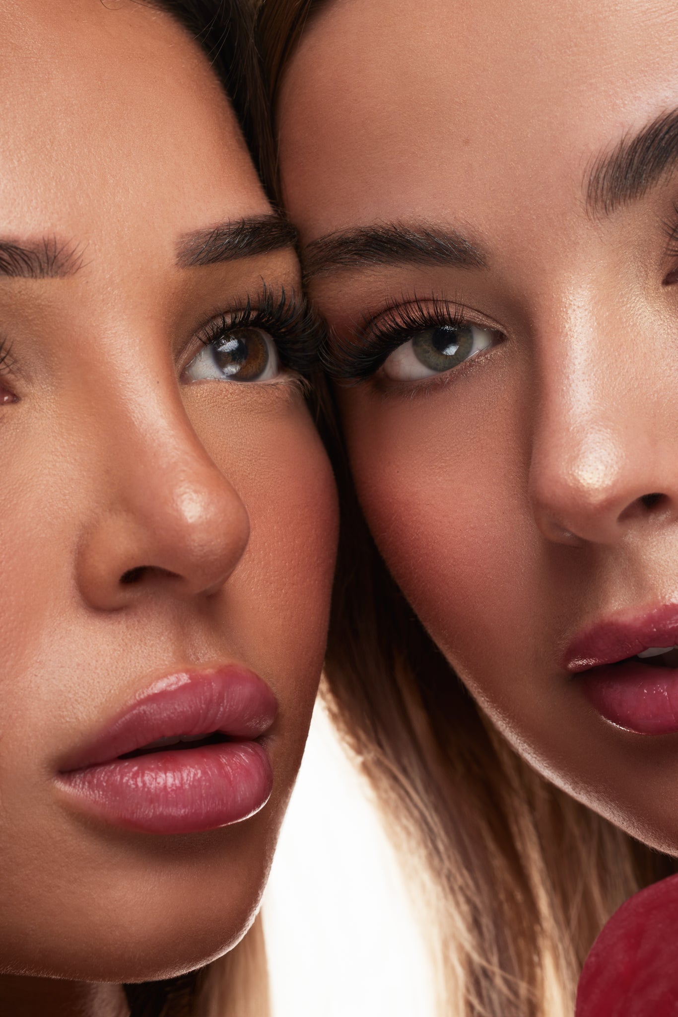 Beloulash close-up portret, soft natuurlijke wimperextensions